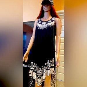 Sundress, black and white w/high-low bottom. Can be used like Coverup! ONE SIZE